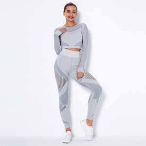 LuxioWear Seamless Yoga Suit | Breathable Long-Sleeved Fitness Outfit