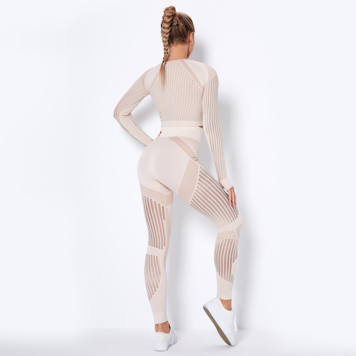 LuxioWear Seamless Yoga Suit | Breathable Long-Sleeved Fitness Outfit